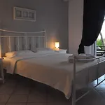 Апартаменты Filia & *